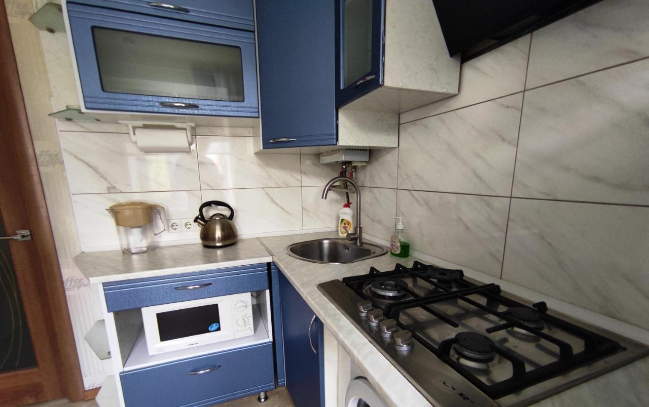 Двухкомнатные Апартаменты Центр Mystetsʹka 3 Kr Apartments Krivoy Rog Εξωτερικό φωτογραφία